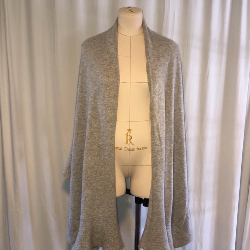 Minnie Rose 100% ruffled Cashmere wrap